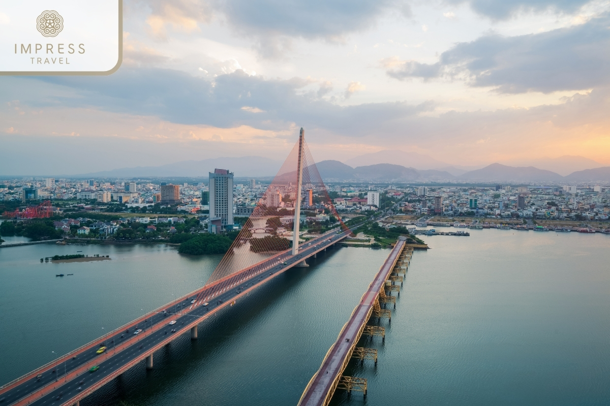 Han River Bridge- iconic bridges for photo tours in Danang