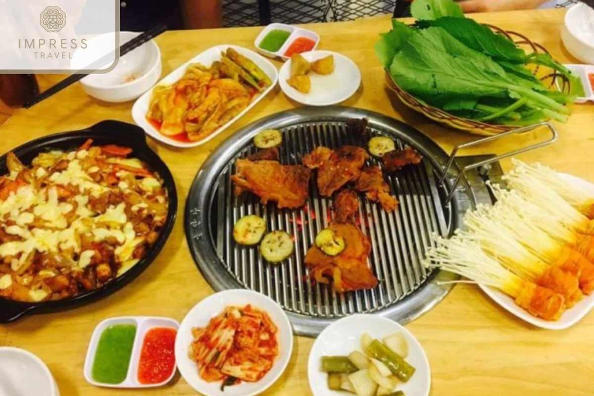 Korean Street Food of best Korean Restaurants in Danang for tours