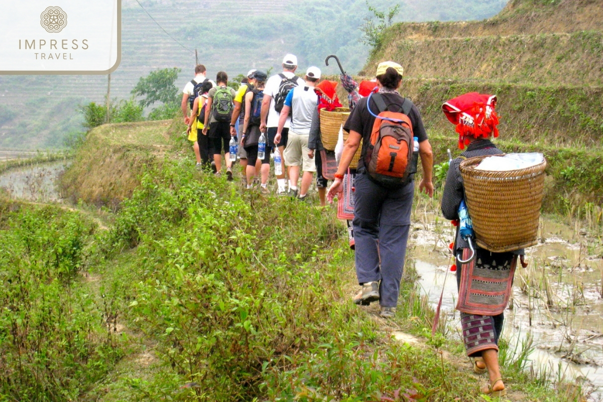 Start Hiking to Su Pan Village-Trekking tour to Ban Ho Village from Sapa