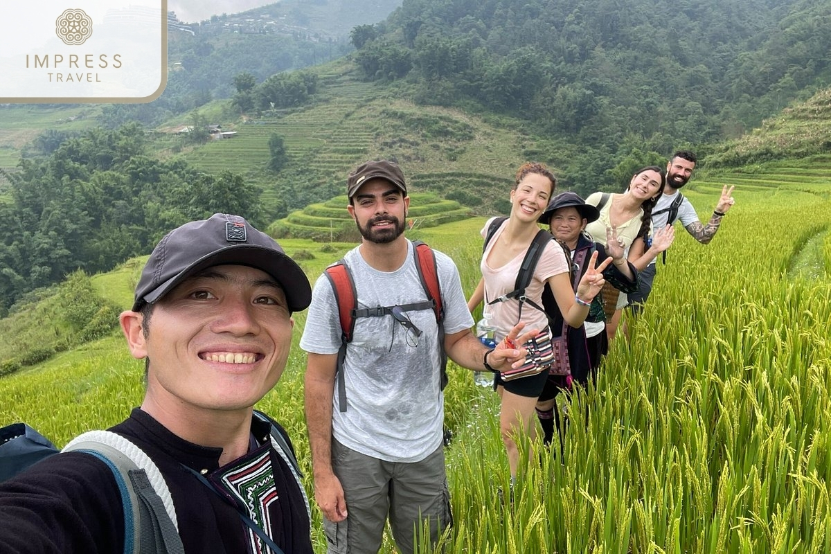 Treeking with a guide-Trekking tour to Ban Ho Village from Sapa