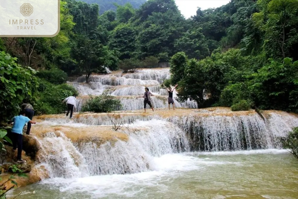 Relax at Hieu Waterfall-Visit Hieu Cascading Waterfalls in Pu Luong