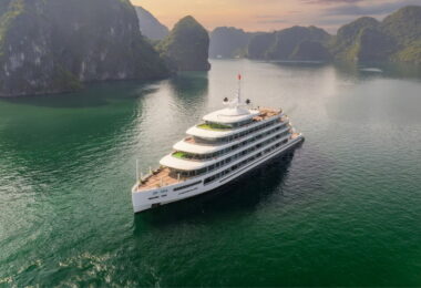 Catherine Cruise in Halong Bay