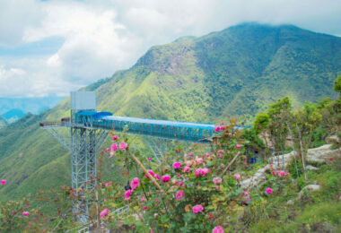 O Quy Glass Bridge Sapa