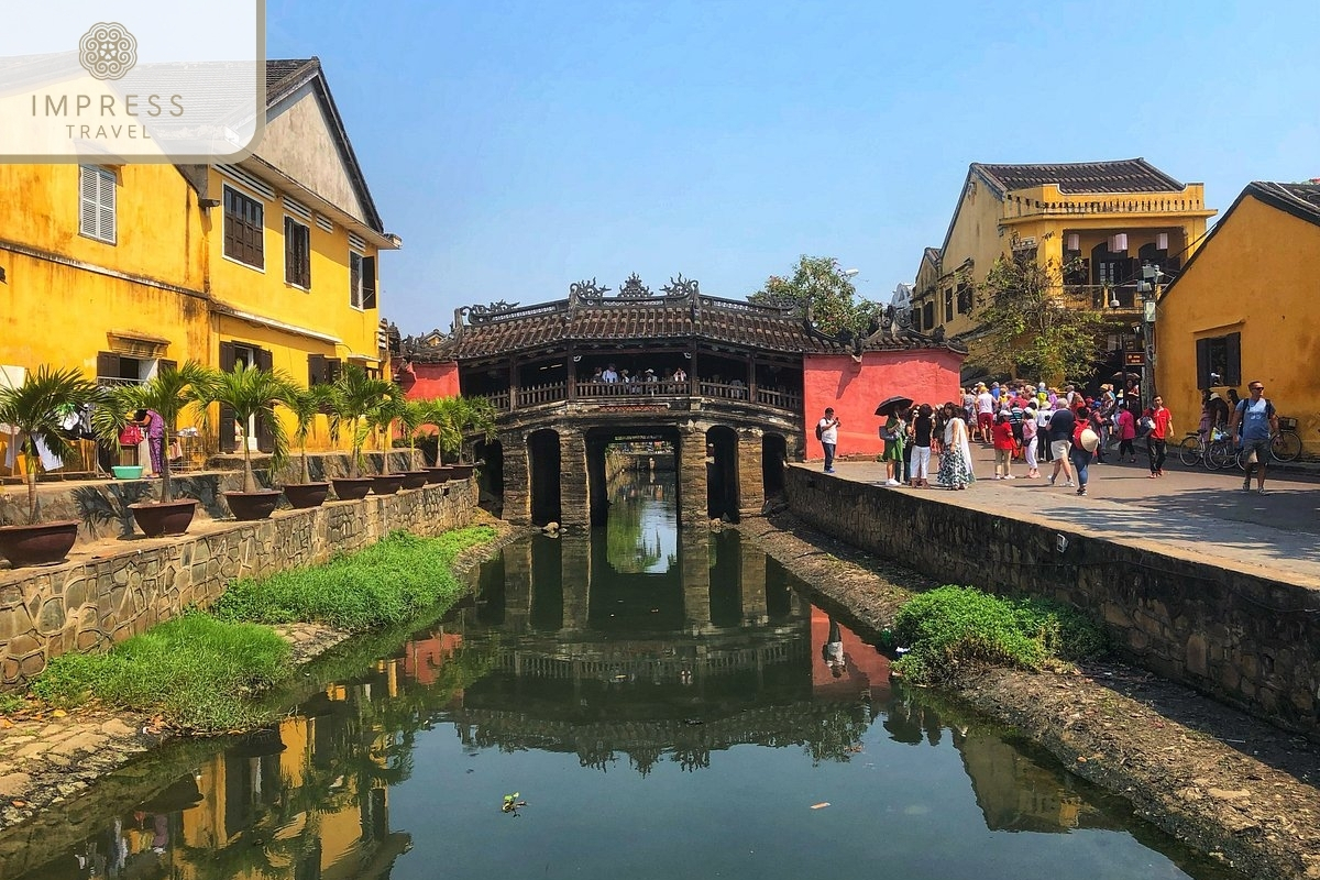 Japanese Covered Bridge of the Hoi An city tour from Danang City