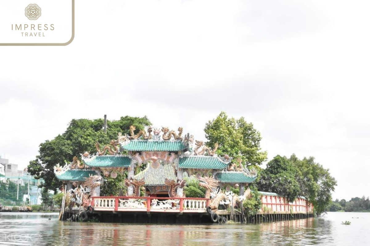 Dragon Floating Temple.