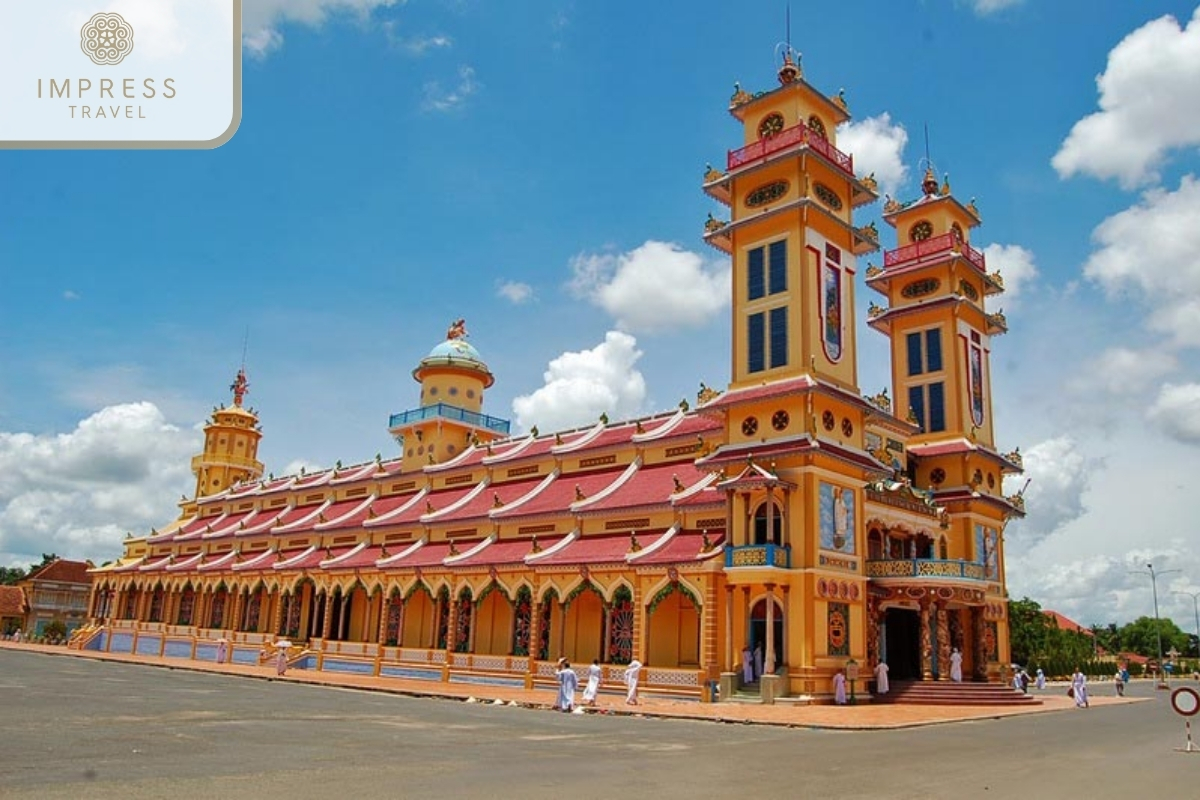 Cao Dai Temple