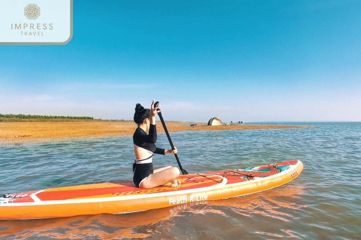 paddle sup in Rach Vem in Phu Quoc 