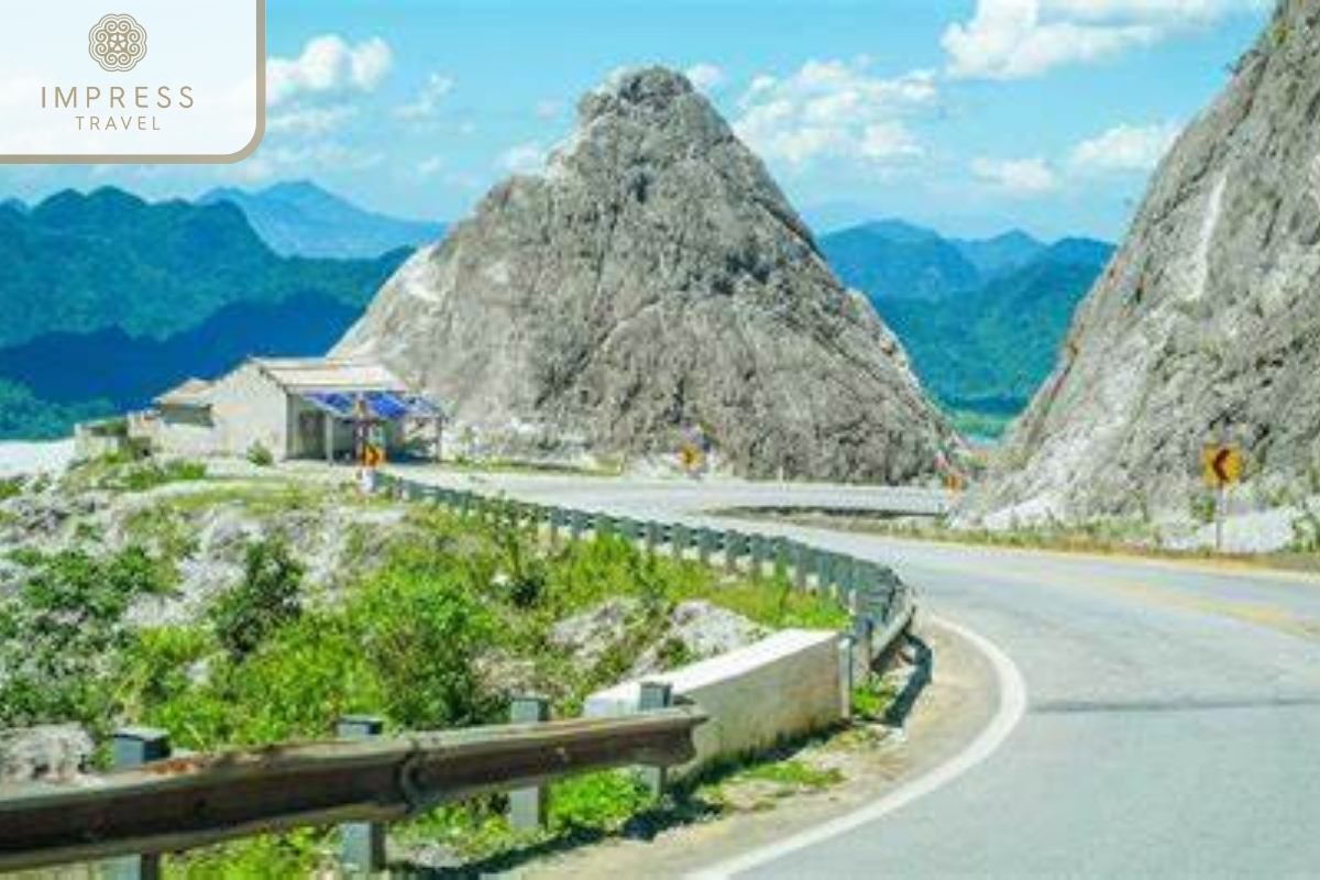 Thung Khe Pass of Adventure Travel from Hanoi to Mai Chau and Pu Luong 