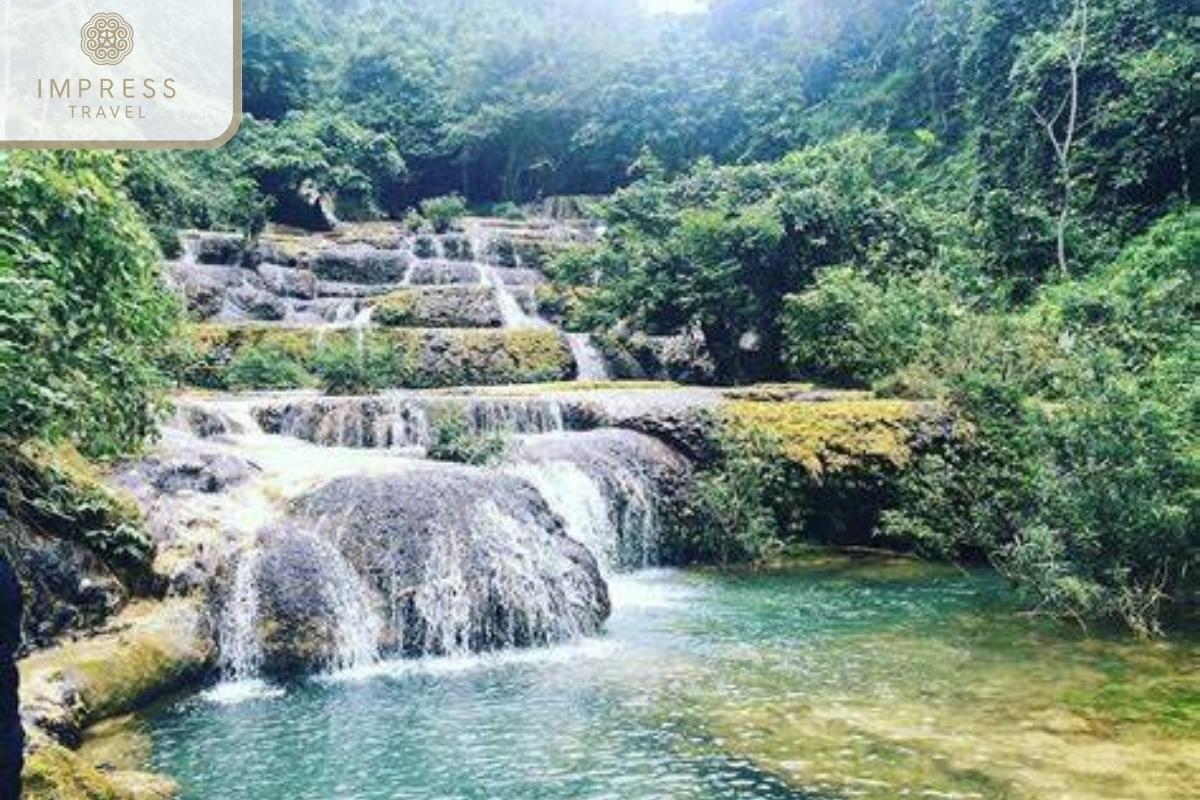 Hieu Waterfall of Pu Luong with our recommended tours list