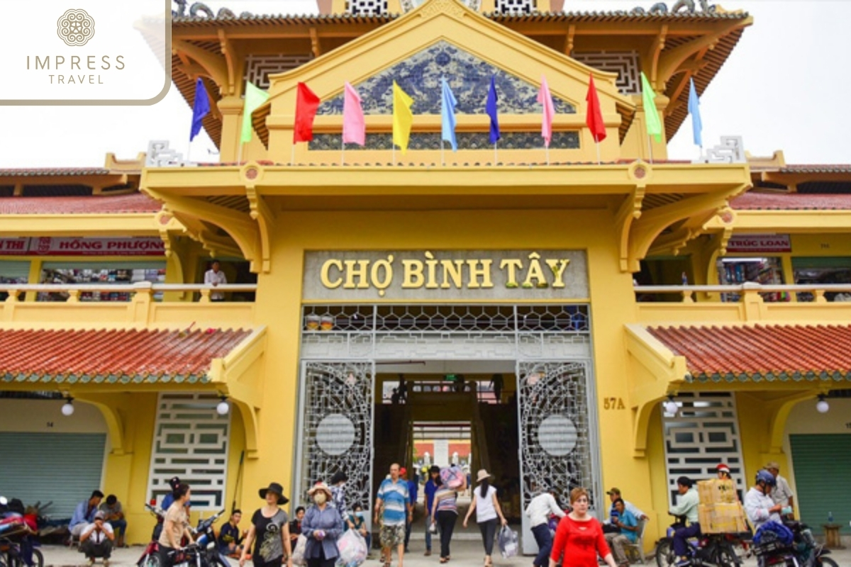 Binh Tay Market of the tour Ho Chi Minh from the Mekong Delta in One Day