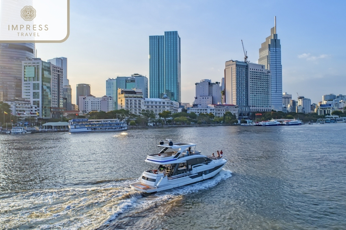 Sightseeing along the Saigon River in Luxury Speedboats Tour on the Saigon River