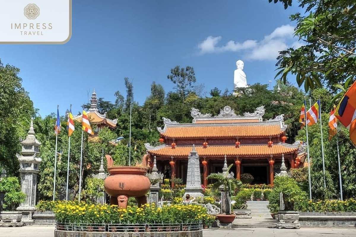 Long Son Pagoda for Nha Trang in a Day