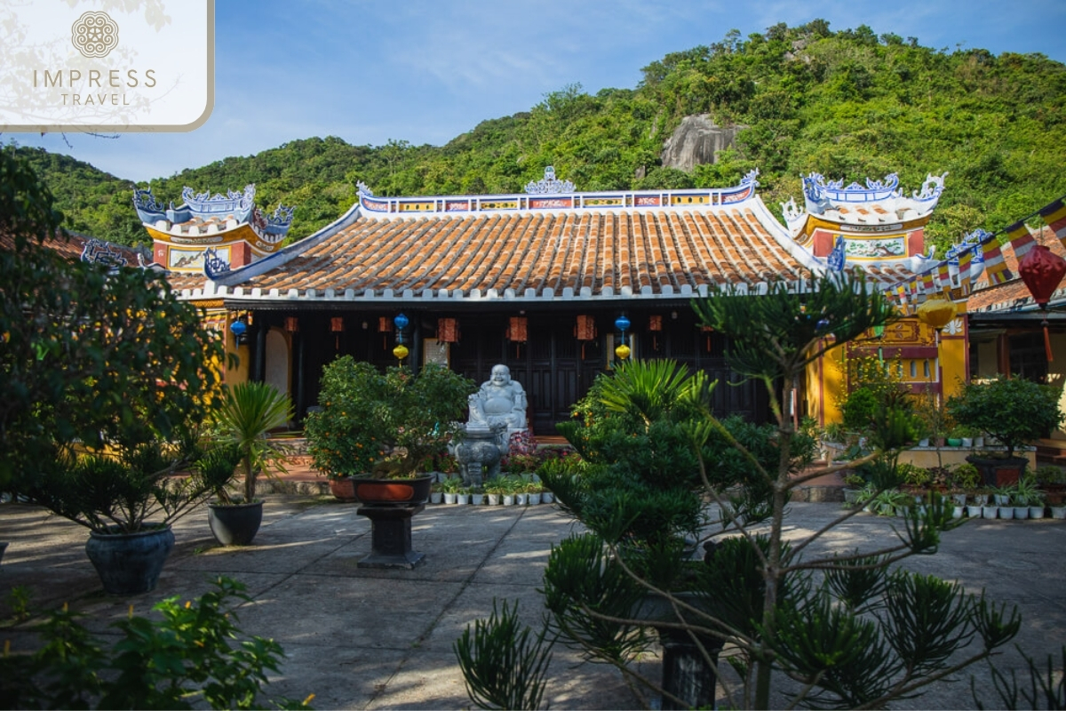 Hai Tang Pagoda for Cham Island from Da Nang