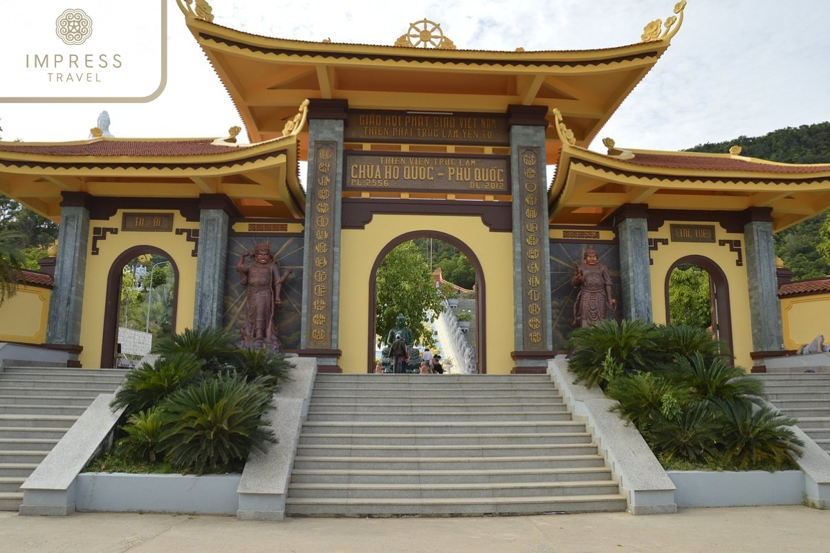 Ho Quoc Pagoda in Phu Quoc Beach Break Package Tour 