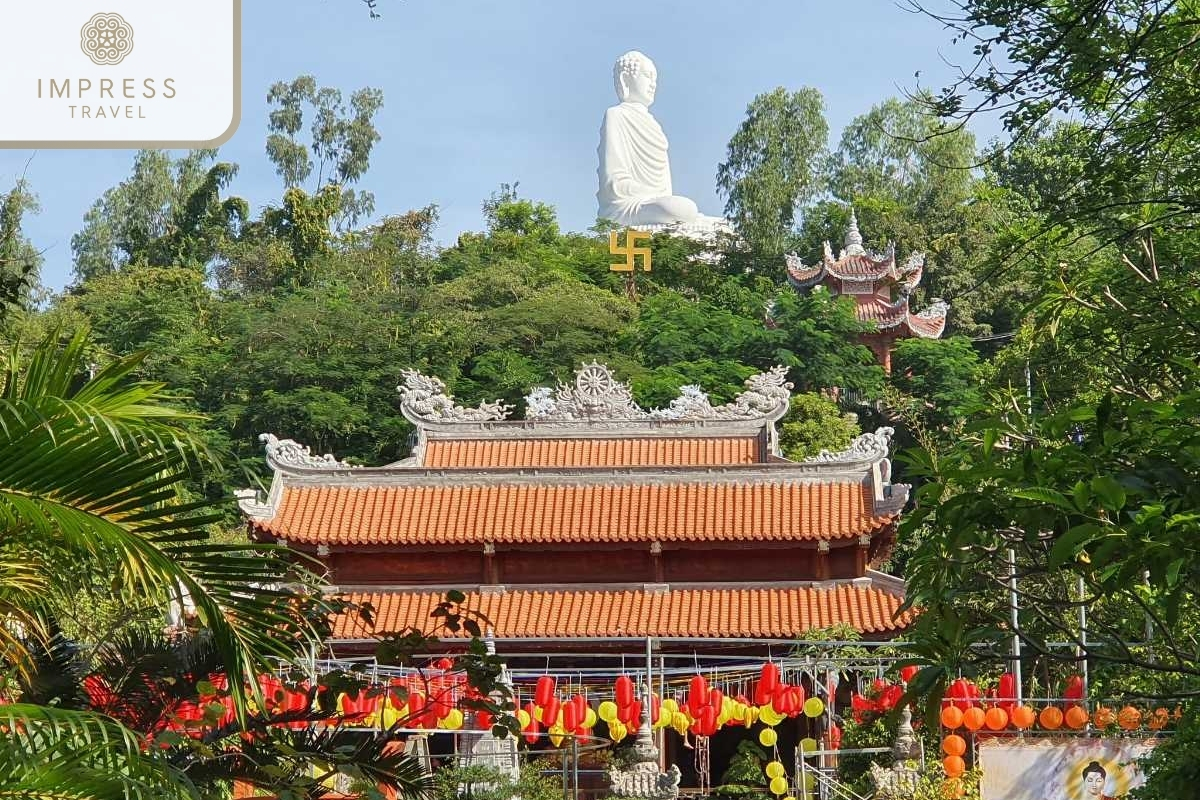 Long Son Pagoda: tours in Nha Trang with local tour guides