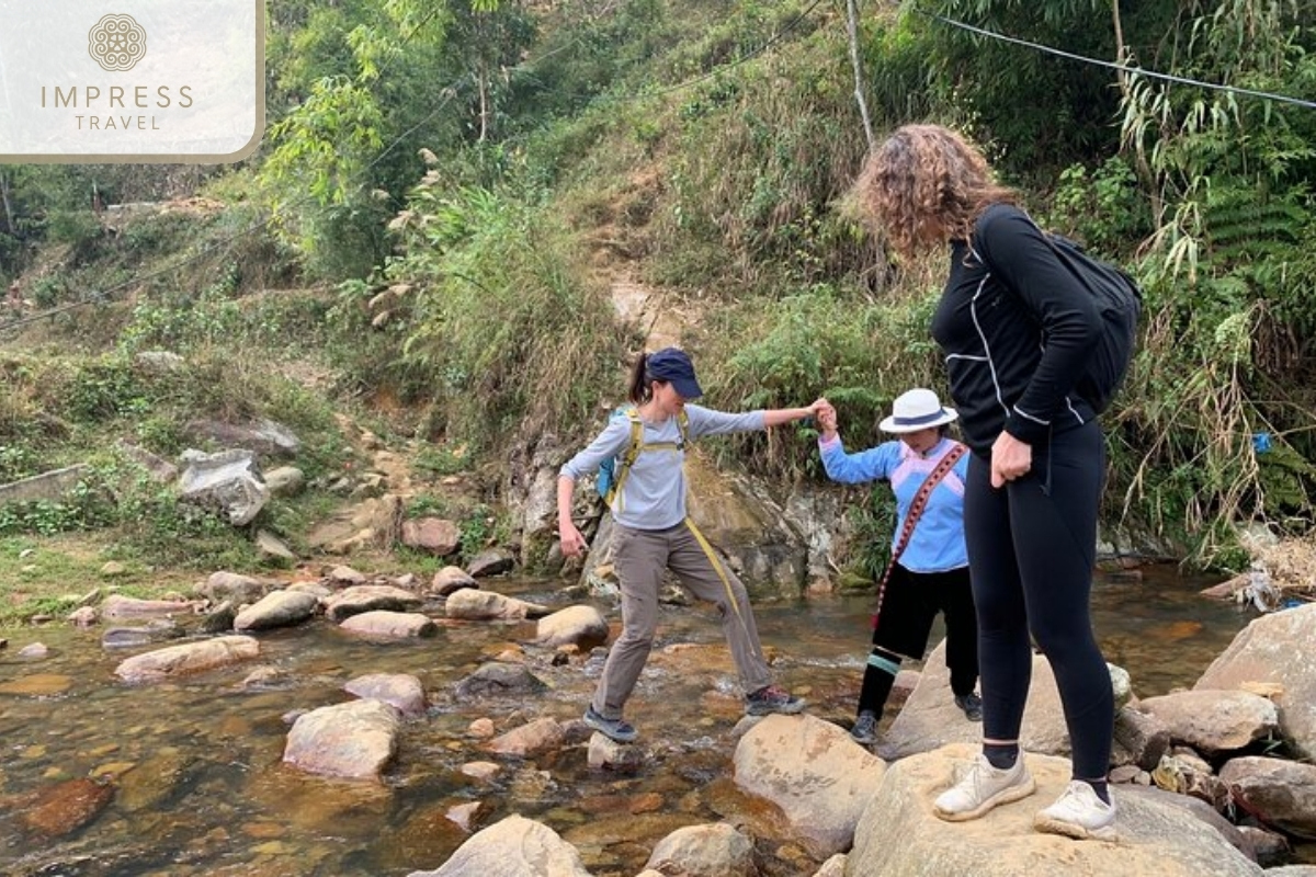 Walk to Muong Hoa valley in Black Hmong guide speaking English