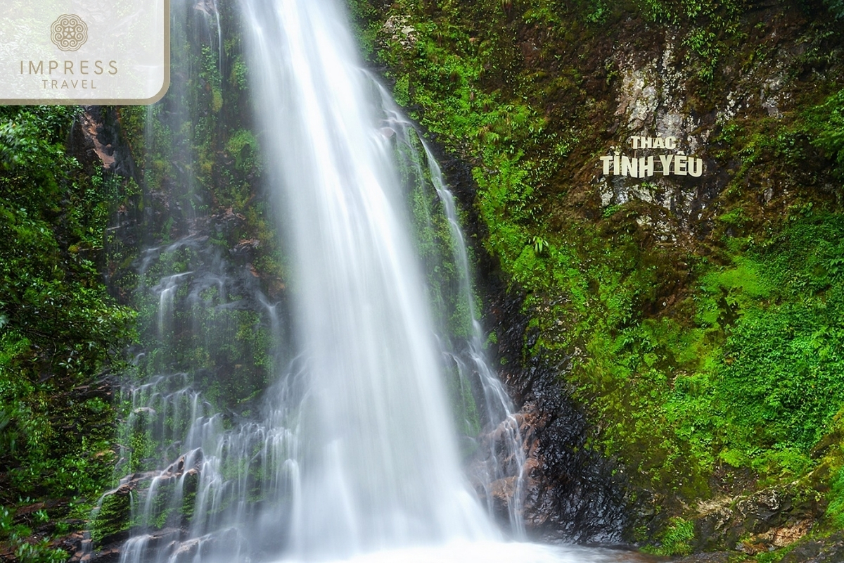 Love Waterfall the Reasons You Should Take Sapa Tours