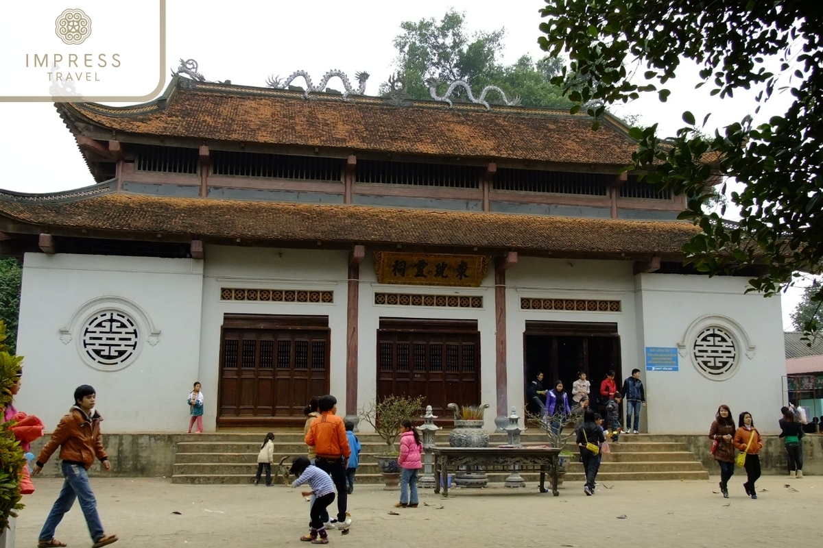 Dong Cuong Temple in Trekking Tour in Mu Cang Chai