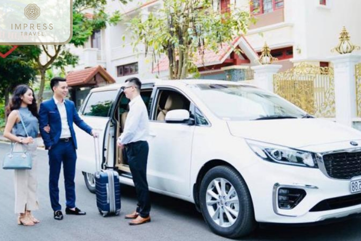 7-Seater Car Transfers the prices for airport transfers in Danang