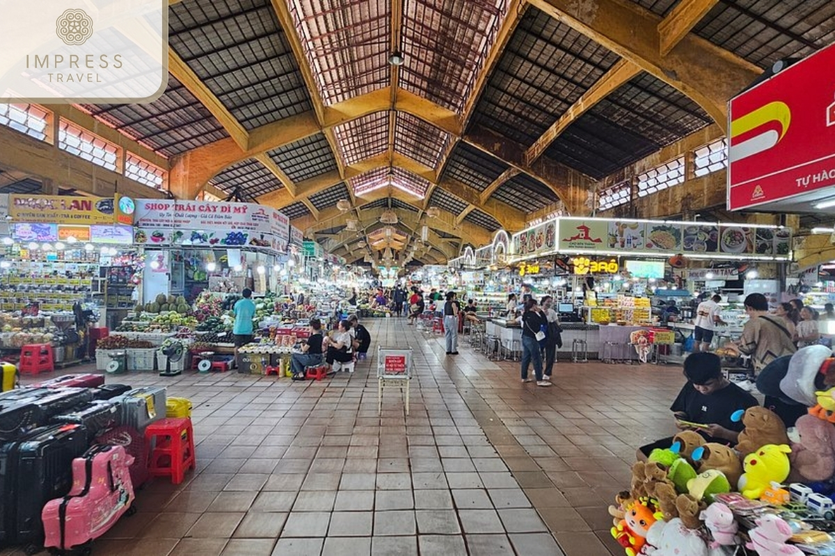 Ben Thanh Market in Morning Exercise and Bird Coffee