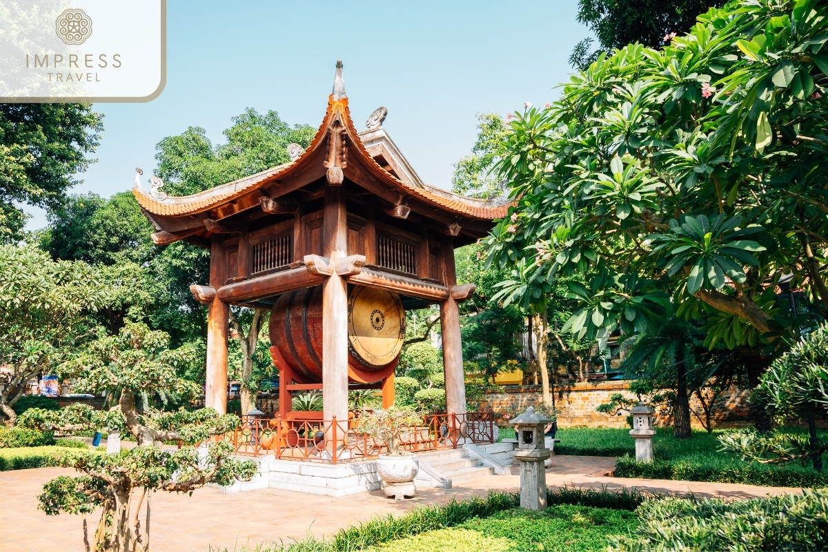 The Temple of Literature in attractions in Hanoi 