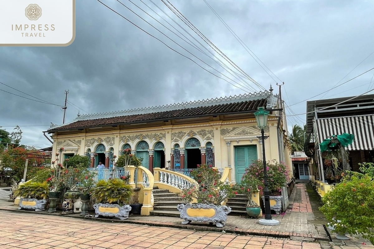 Binh Thuy Ancient House 