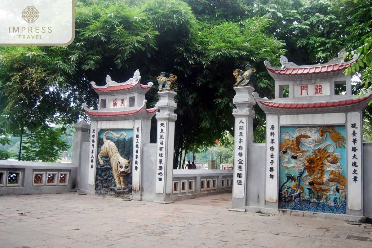 Ngoc Son Temple in Visit Hoan Kiem Lake and the French Quarter 