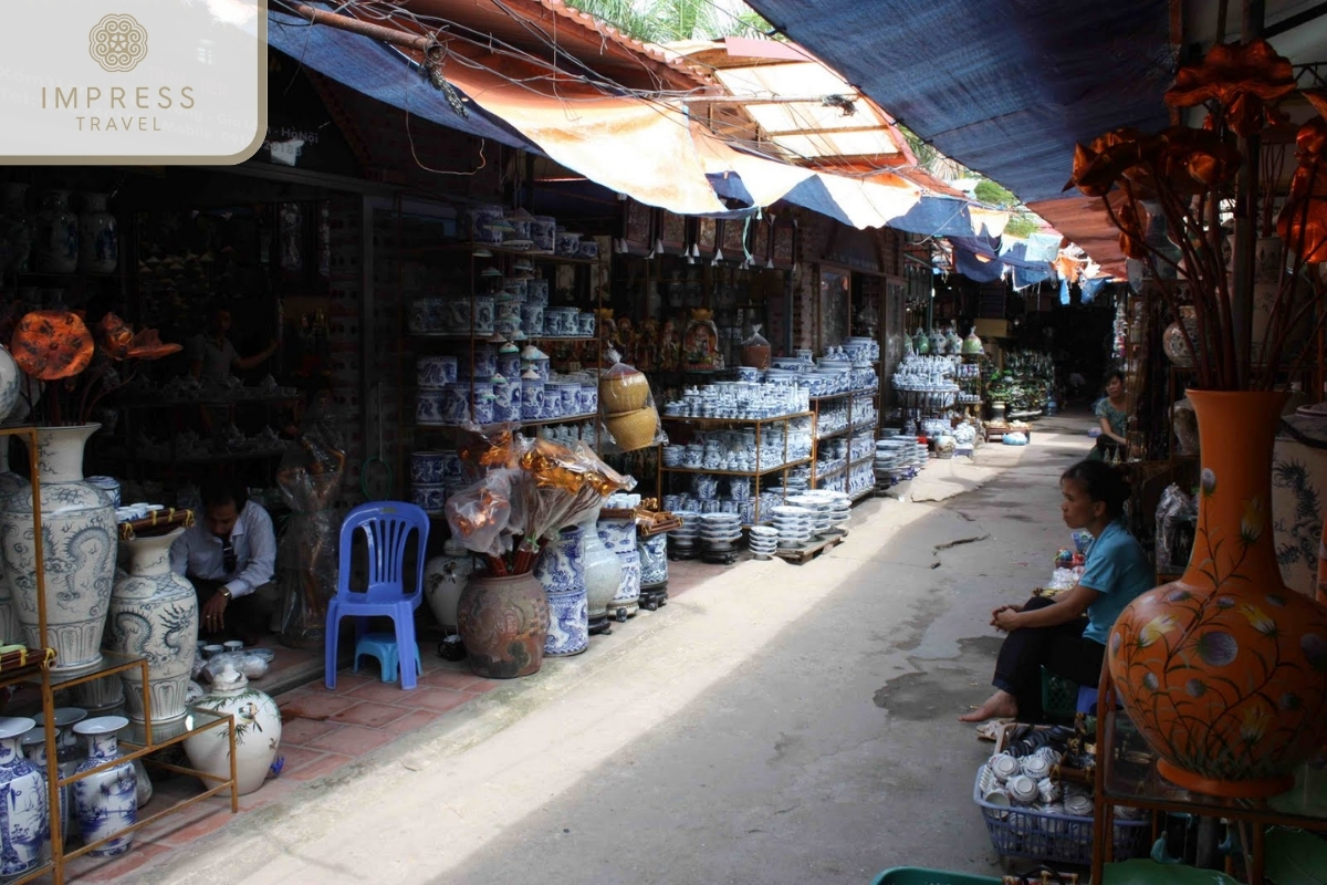 Bat Trang Pottery Market in Bat Trang Pottery Village