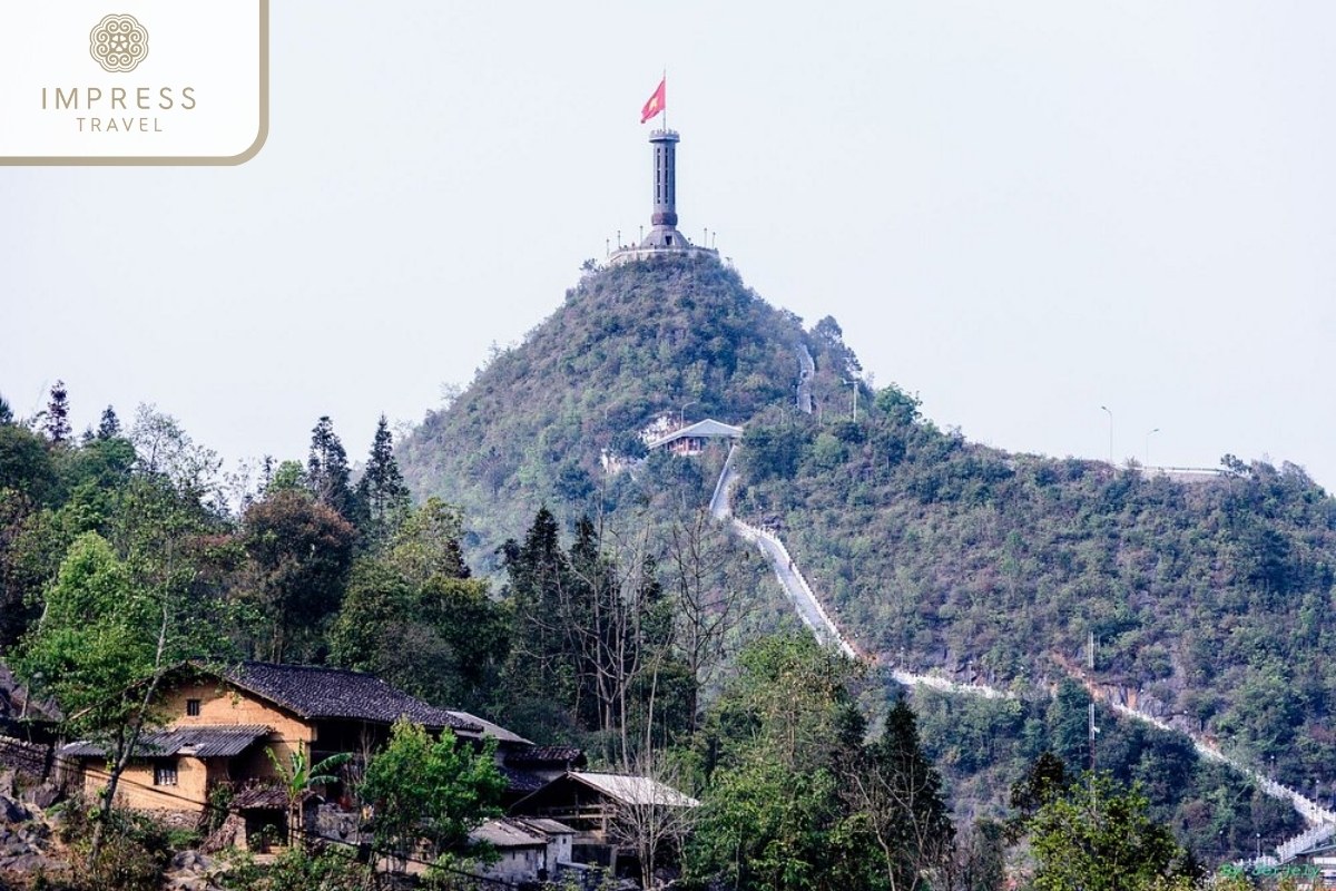 Lung Cu Flag Tower