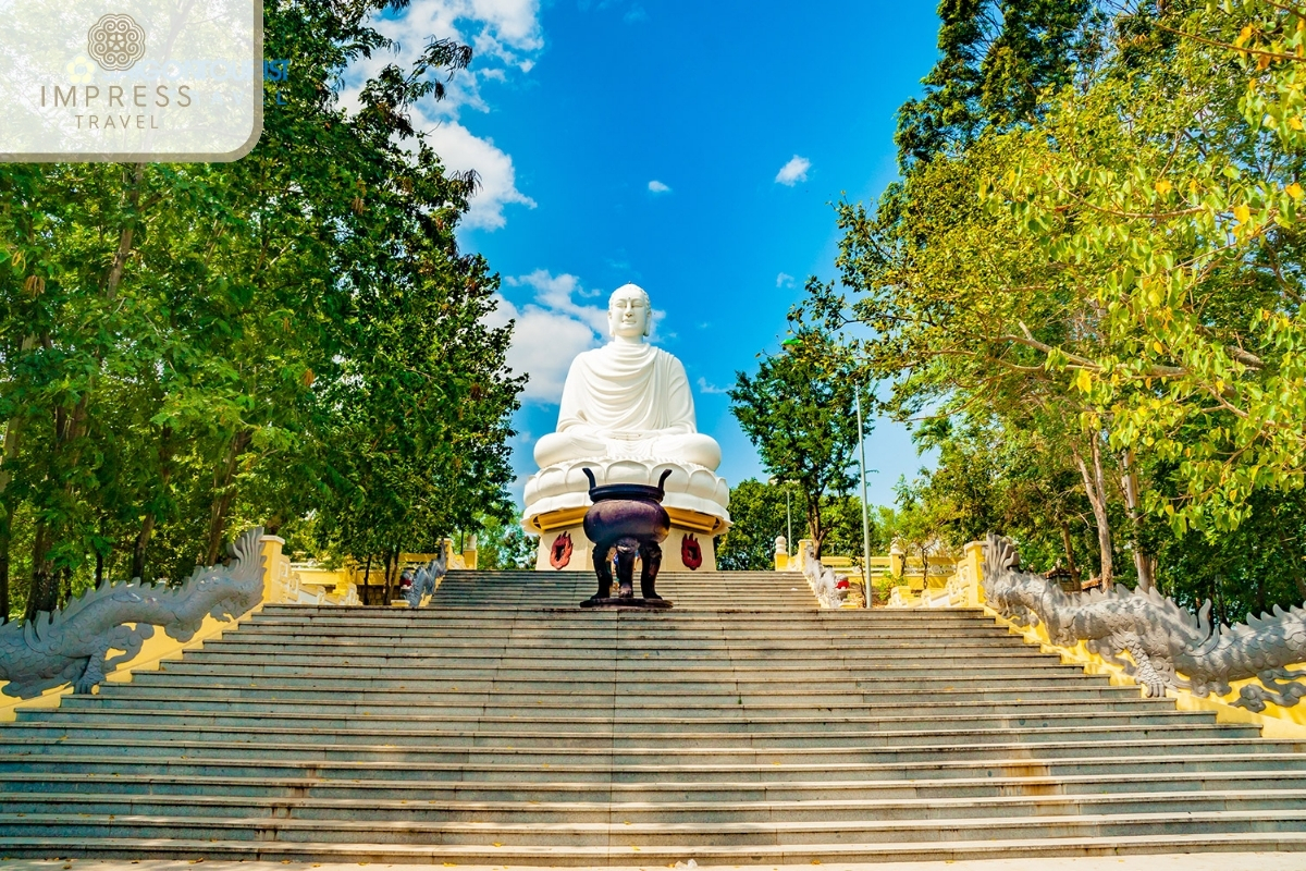 Long Son Pagoda