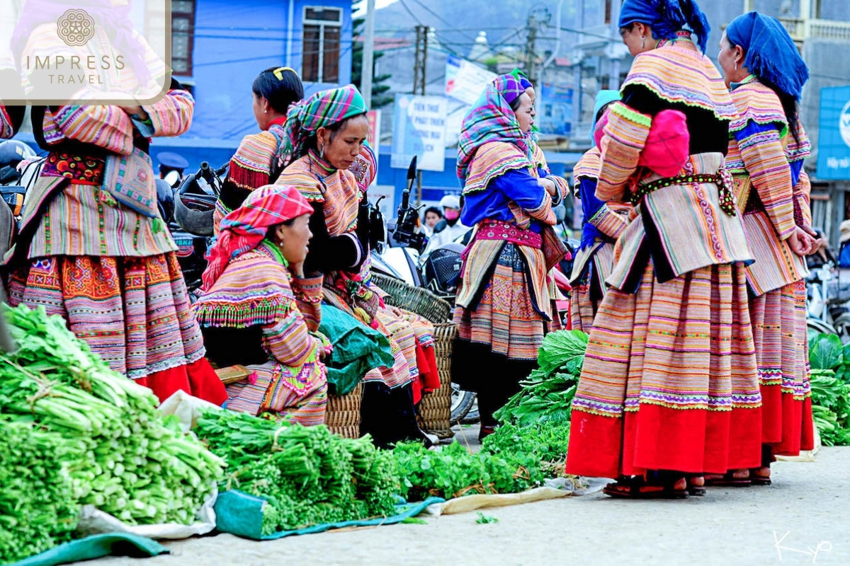 Dong Van Sunday Market in Dong Van Karst Plateau on a Ha Giang Tour