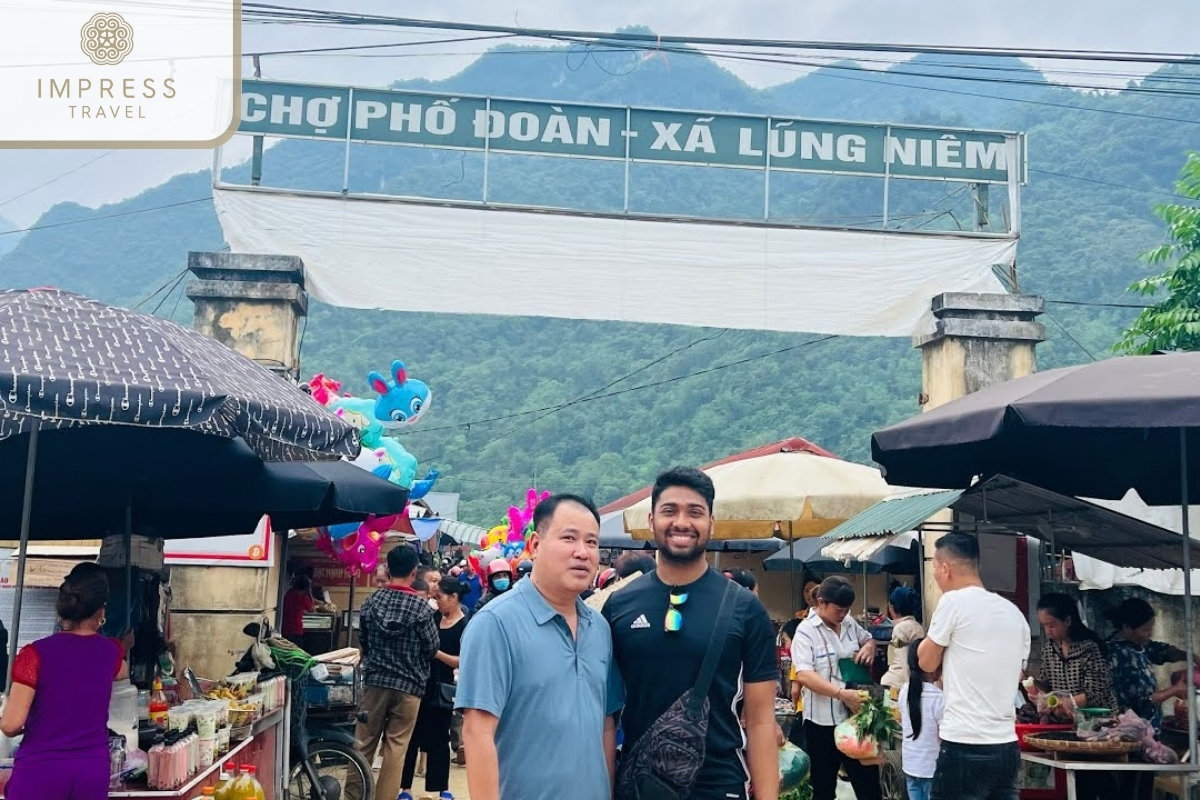 Pho Doan Market Pu Luong Tour