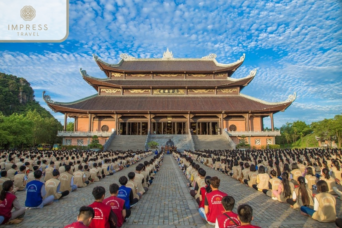 Activities in Bai Dinh Temple 