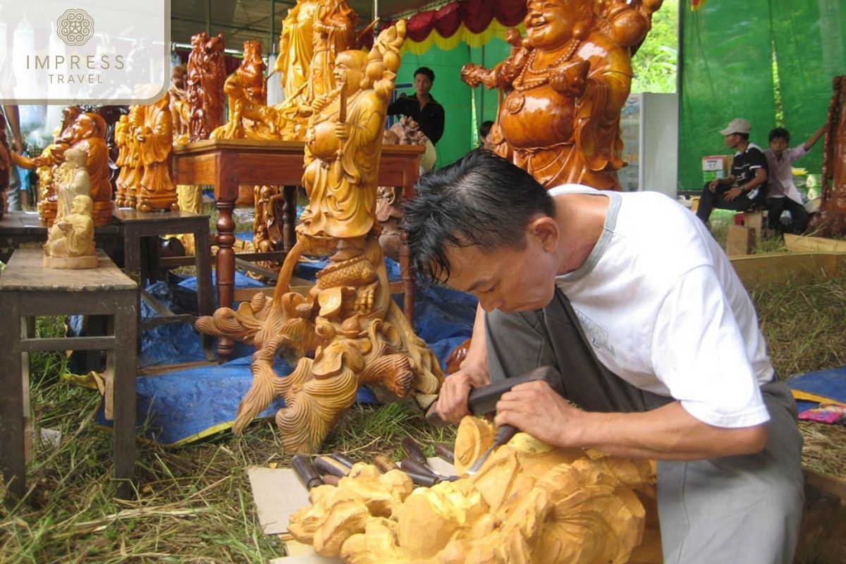 Son Dong Carving Village