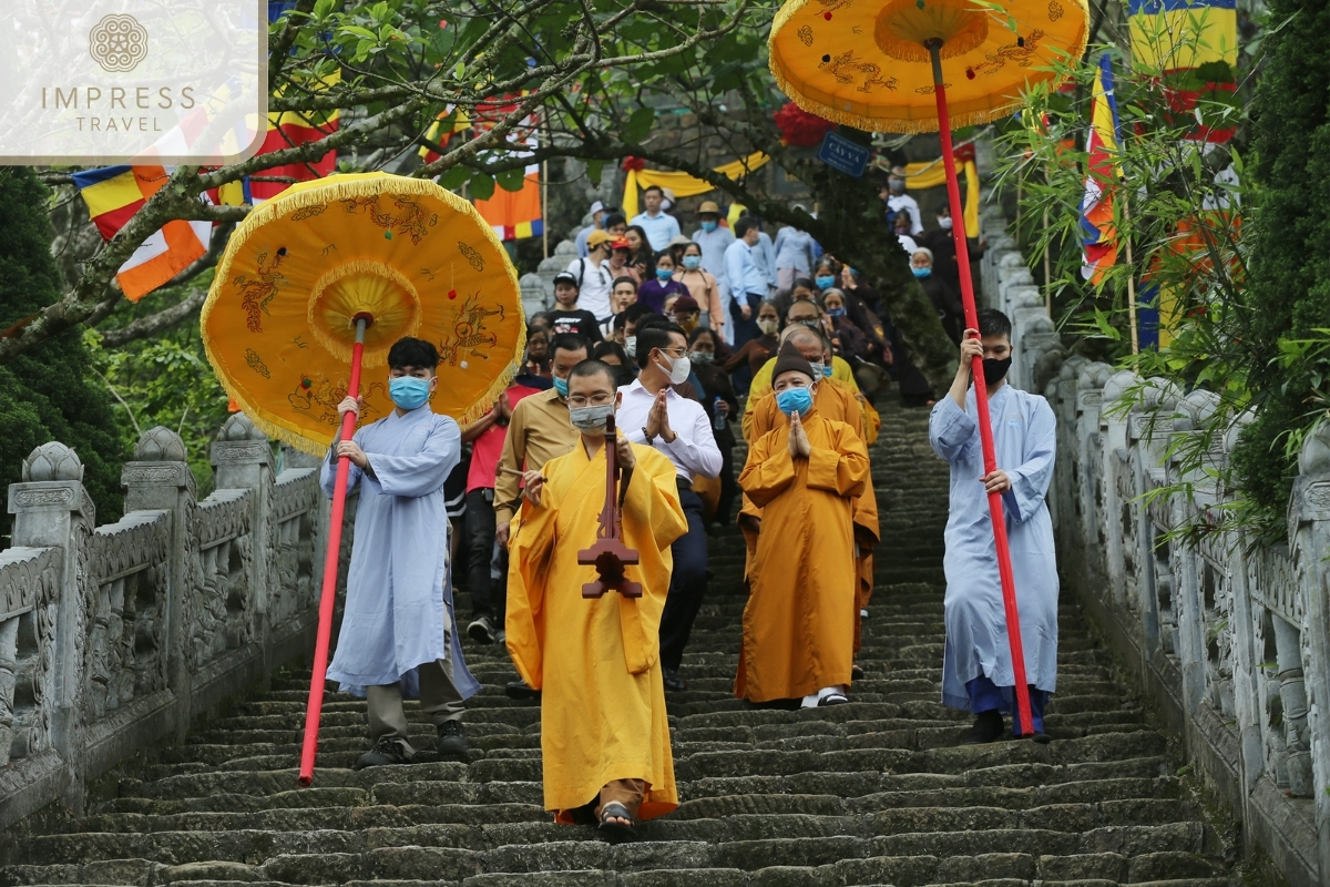 religion in spiritual tourism at Linh Quang Pagoda