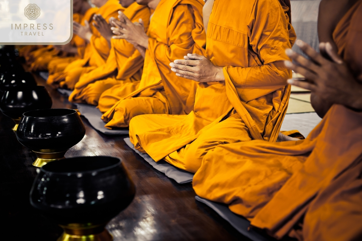 Buddhists in spiritual tourism at Linh Quang Pagoda