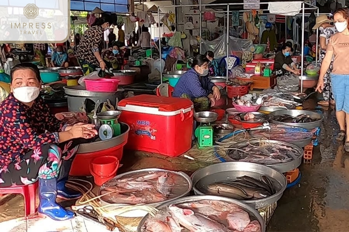 Thanh Binh Market on the My Tho Local Tour