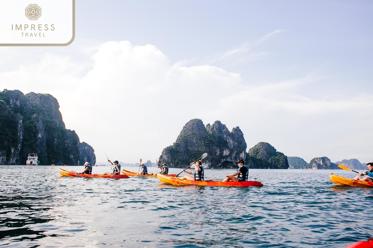 Enjoy with friends in Halong Bay with an Exciting Kayak Tour