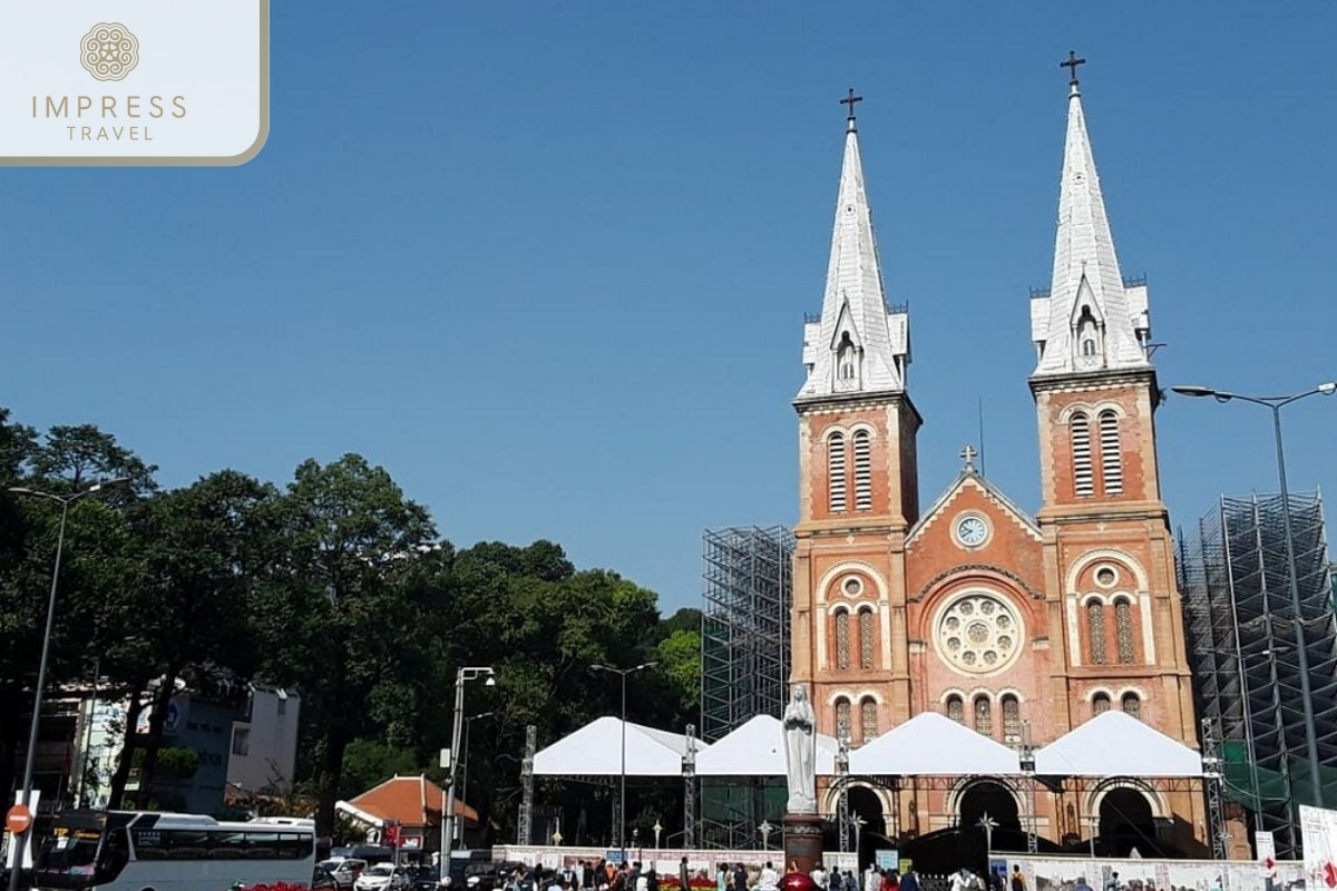 Notre Dame Cathedral in Ho Chi Minh City Tours to Hop on a Motorcycle 