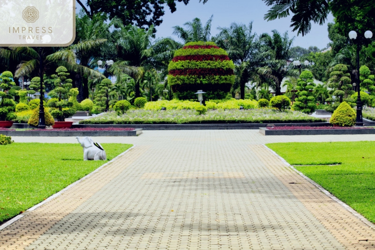 Morning Walking Tour at Gia Dinh Park