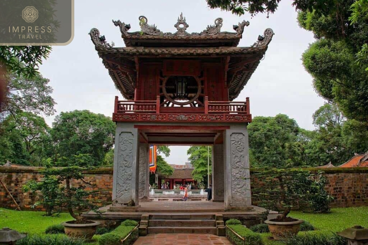 Temple of Literature in Morning walking tour at Ho Tay