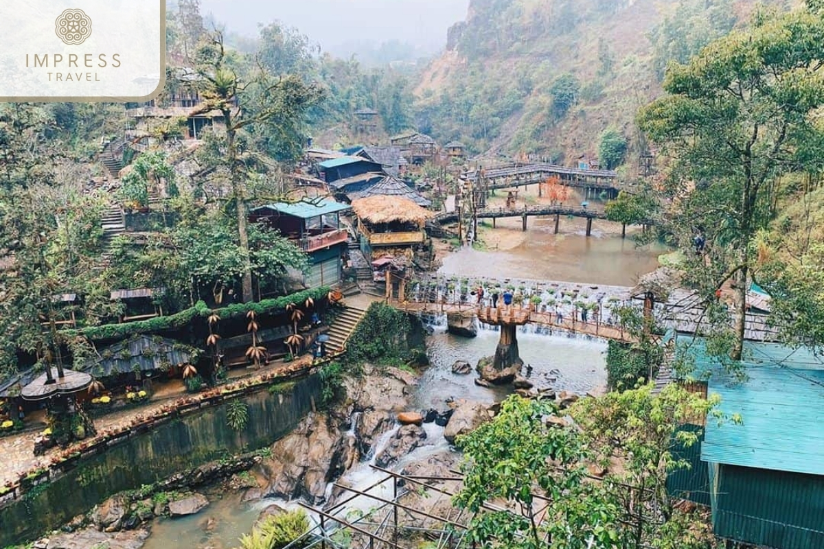 Cat Cat Village in Sapa Trekking Tour at Phu Tra Mountain