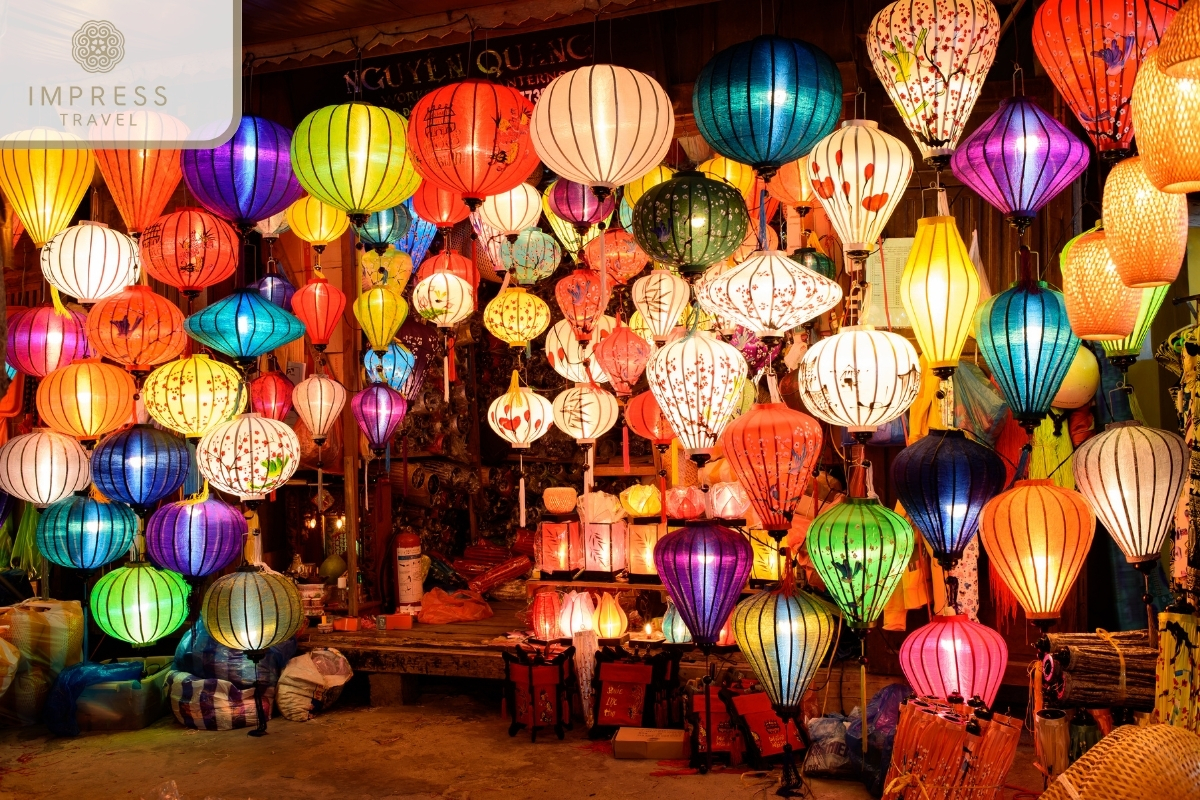 Visit Hoi An ancient town