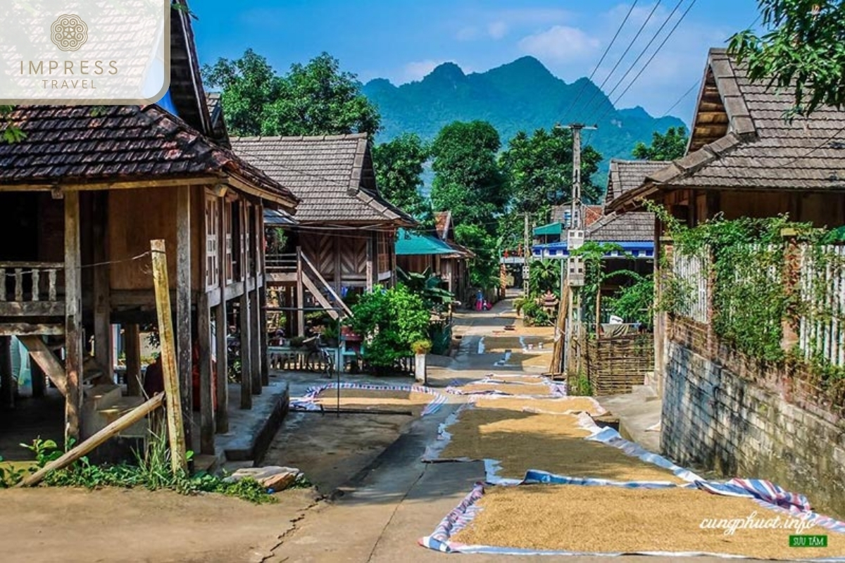 Visit Local Villages in things to try for amazing Mai Chau Tours