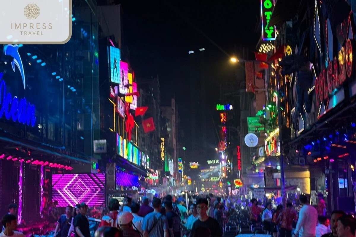 Bui Vien Street in exciting activities in Ho Chi Minh City