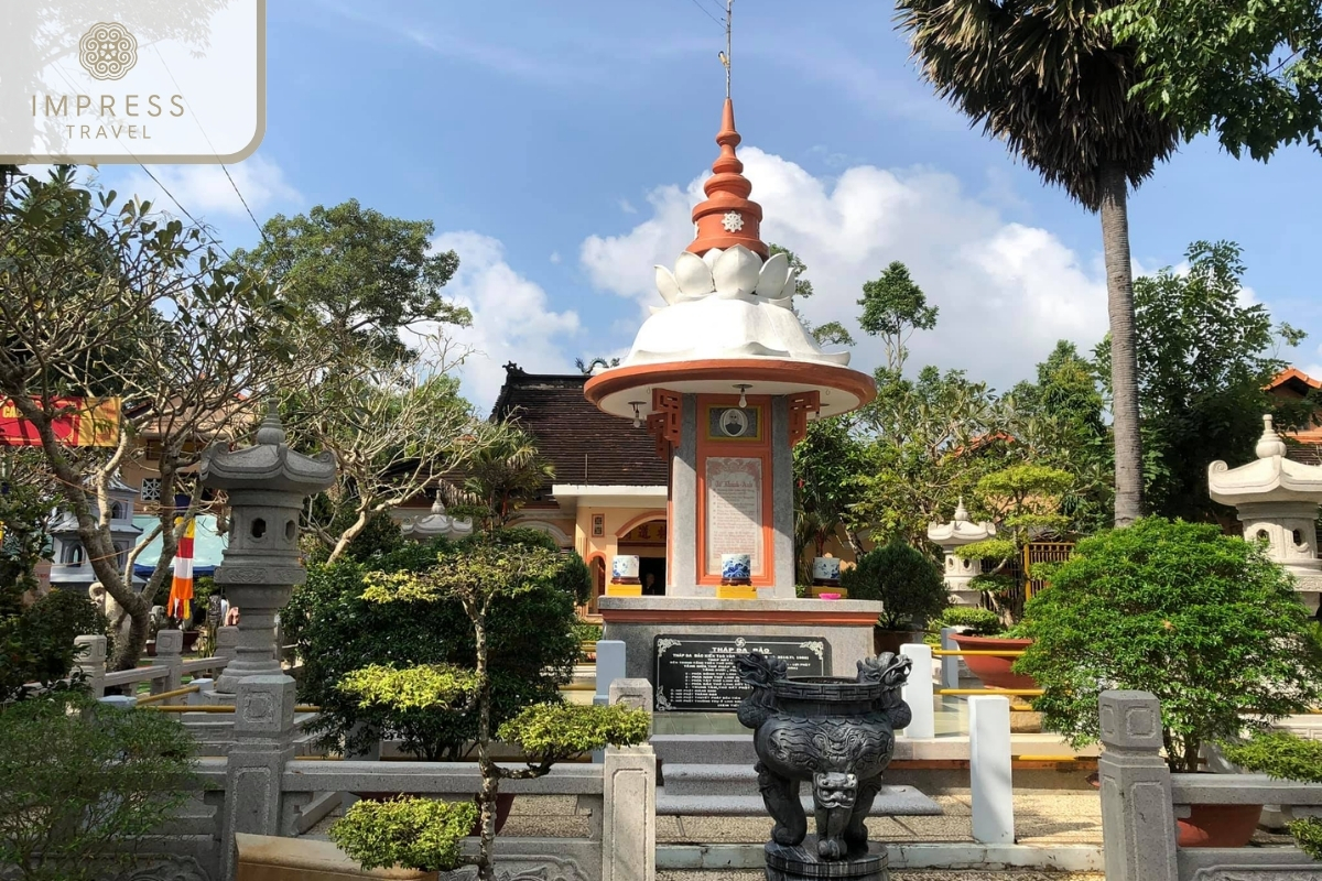 Phuoc Long Pagoda