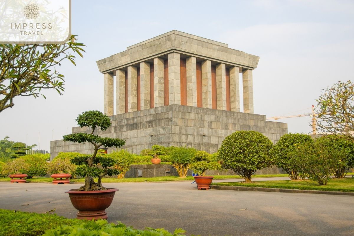 Ho Chi Minh Mausoleum