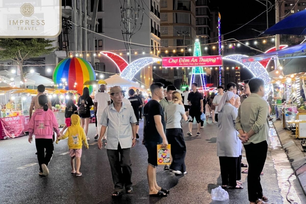 Night Market in Danang Shop Tours