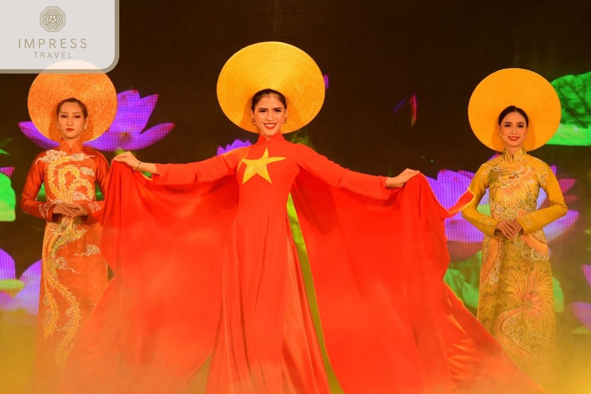 Ao Dai Show in Danang Fashion Tours