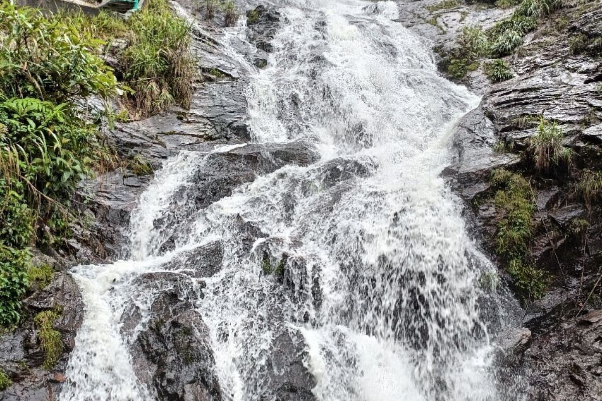 Silver Waterfall in Sapa Sightseeing Tours